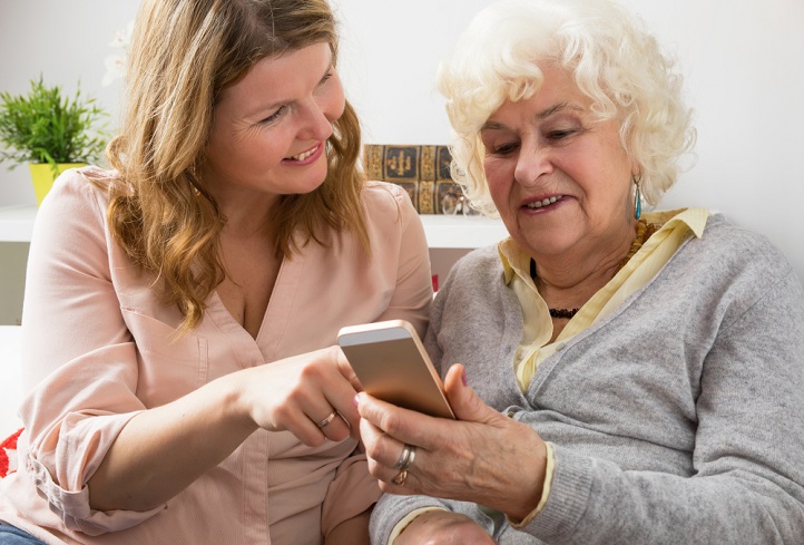 technology-makes-things-easier-for-seniors